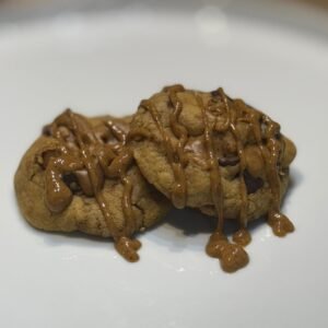 almond praline cookie bite